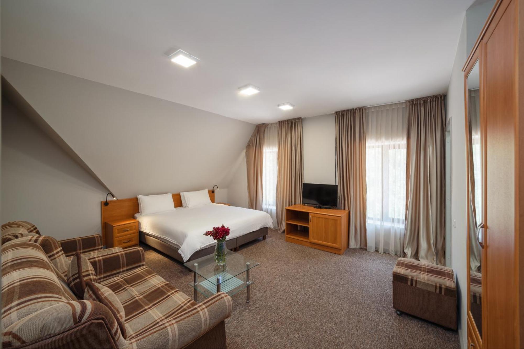 Dolinnka Hotel チョルポン・アタ エクステリア 写真