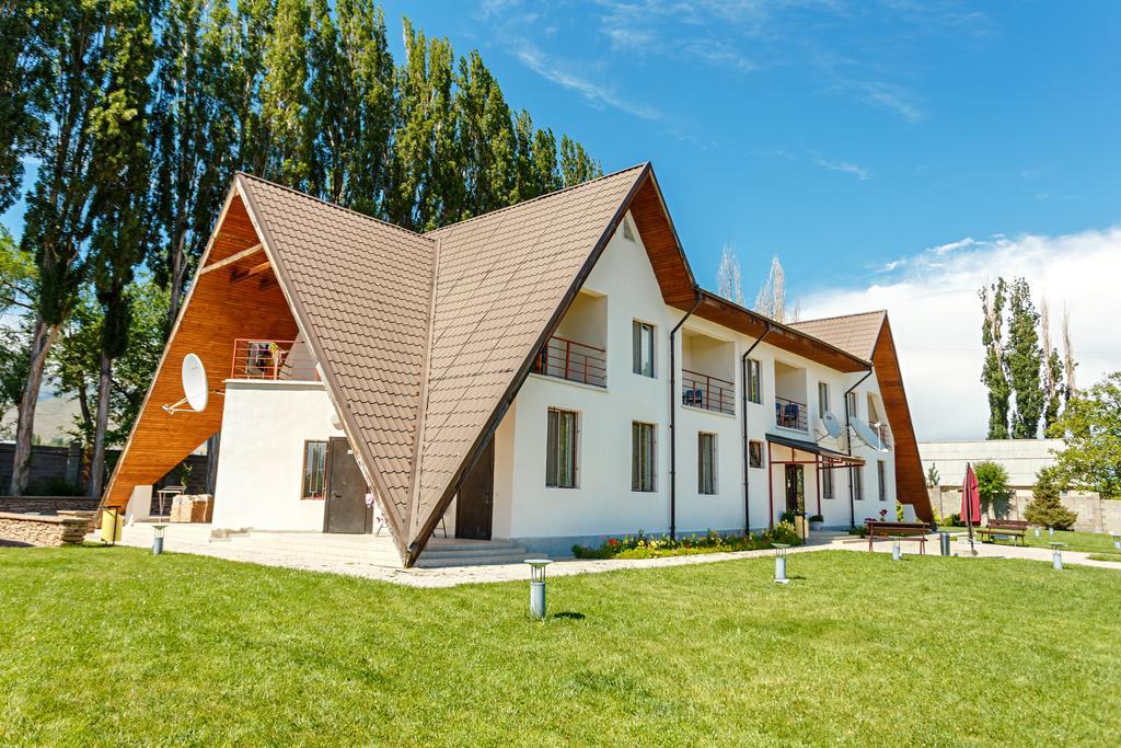 Dolinnka Hotel チョルポン・アタ エクステリア 写真